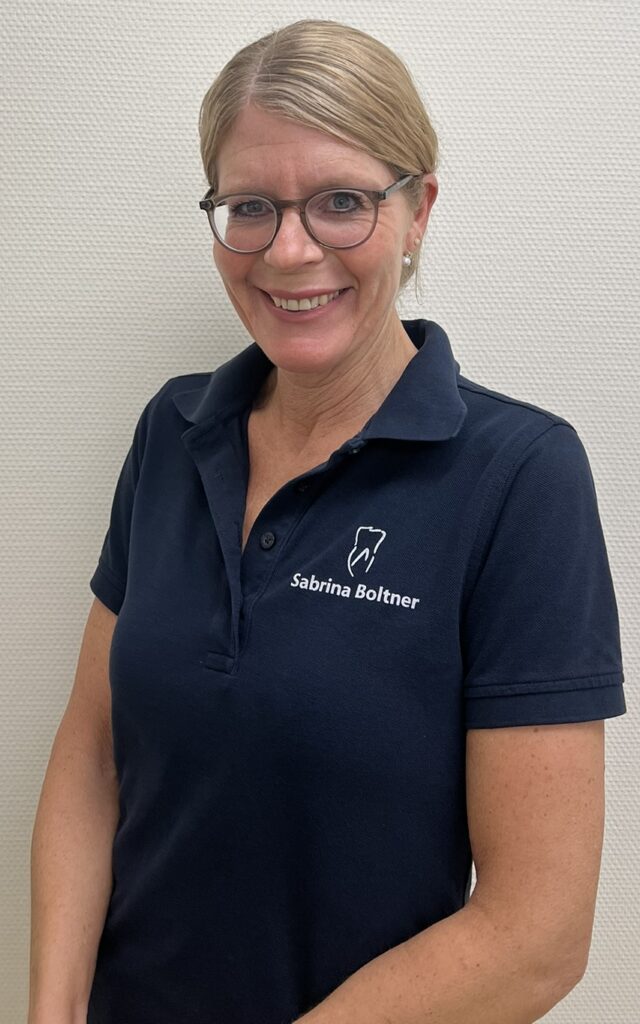 IMG 9848 e1766748490103 | Zahnarztpraxis Dr. Maike Kaiser Vöhl